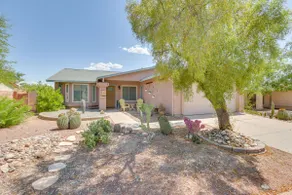 Pet friendly Tucson Home w Gas Grill & Fire Pit - Image 2