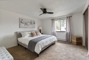 Tranquil Townhome Near Downtown - Image 4