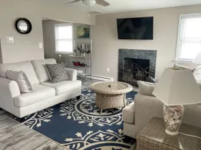 2BR Beach Home Hideaway - Parking - Image 2