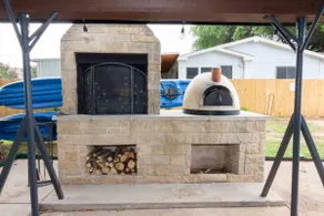 Luxury on Lake Granbury w/ Pool, Hot tub and Games - Image 3