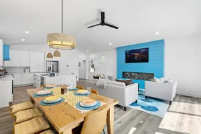King Suite, Kayaks, Lake, Luxury Magazine Featured - Image 5