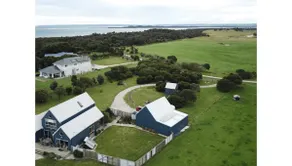 Blue Beach House Stay 3 Pay 2 Winter Special - Image 5