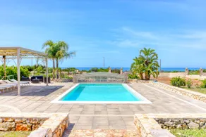 Grande villa (2 apt.) avec piscine & jacuzzi - Image 2