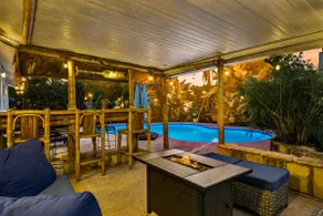 Caribbean Vibes•Heated Pool•5 Miles to the Beach - Image 3