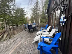 Lakefront with fire-pit and deck near Martock Ski - Image 5
