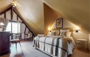 Gorgeous Home In Thierville - Image 5