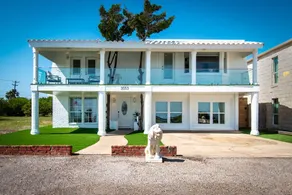 Sleep 29 - Oceanfront Retreat 2 Homes for 29-Guest - Image 2