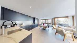 Alpine Suite with Spa & Mountain View - Image 2