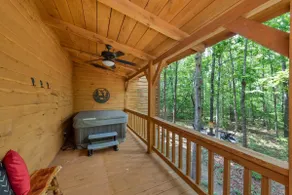 Lazy Bear-hot tub, fire pit, foosball, ping pong, - Image 4