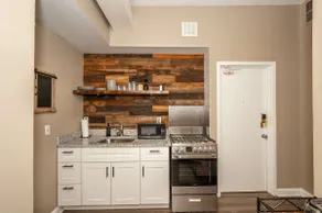Monmouth Loft 3 - Heart of Newport - Image 2