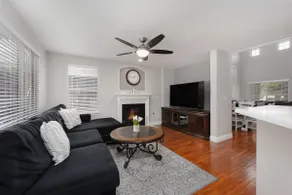 Lovable 5 bedroom Family Home - Image 4