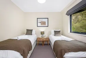 Marvellous Mounts Bay 2BR Apt - Image 3