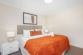 Marvellous Mounts Bay 2BR Apt - Image 5