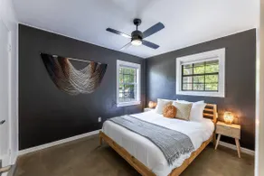 Cozy Rio Vista Stay close to to River & Downtown - Image 3
