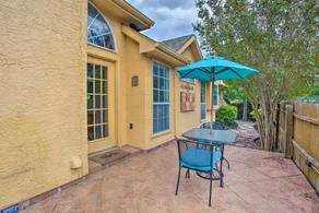 Heart of Rowlett - 3 BD,2BA Cozy Getaway w Patio - Image 4