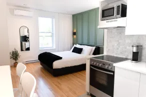 #11 - Upscale Studio - St-Denis - AC - TV - Image 5