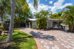 Tropisches, sehr privates, abgeschlossenes Haus mit Pool, kurzer Fußweg zu St Armands & Lido Beach - Image 4