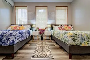 Modern Homey Heaven | Garden view, Patio, Games - Image 3