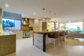 Cliffs Luxury Estate - Ocean Views, Yard, AC & Spa - Image 5