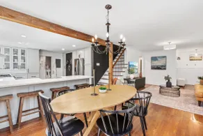 Designer home close to RDU and downtown, sleeps 12 - Image 5