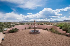 Dorthia Garden Retreat & Views - Image 4