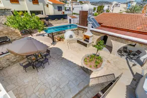 KAMARA Boutique Guest Houses by Ezoria Villas - Image 5