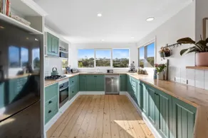 Oceanside Haven: With Fire and lake views. - Image 3