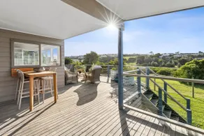 Oceanside Haven: With Fire and lake views. - Image 5
