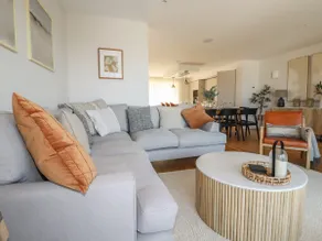 5 Longshore - Image 4