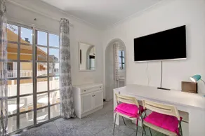 Appartement avec terrasse et internet haut débit | Vue mer - Image 3