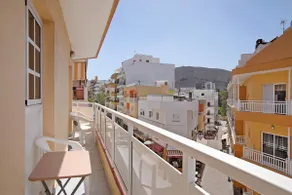 Appartement avec terrasse et internet haut débit | Vue mer - Image 2