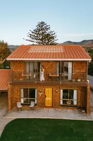 KODU - Beach front Sellicks Beach Holiday Home - Image 3