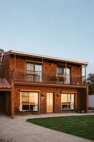 KODU - Beach front Sellicks Beach Holiday Home - Image 2
