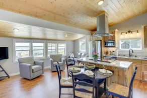 Baileys Harbor Waterfront Vacation Rental w/ Grill - Image 3