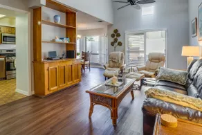 Walk to Restaurants: Downtown Leesburg Townhome! - Image 4