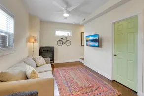 The City Cottage - Unique and Cozy - Image 5