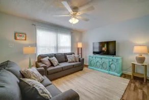 Pet-Friendly Villas Vacation Rental: Walk to Bay - Image 3