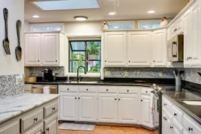Lakefront Hot Springs Vacation Rental w/ Dock! - Image 2