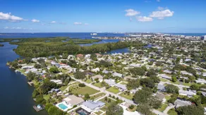 Sea la Vie - Cocoa Beach Town Charm - Image 3
