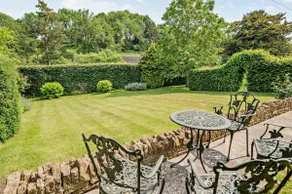 Characterful family friendly property - The Glen - Image 5