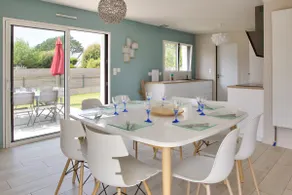 House for 8 with garden 1km from the beach - Image 3
