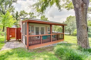 Lake Holbrook Waterfront Vacation Rental w/ Dock! - Image 2