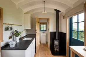 Stag Shepherds Hut Chatsworth Estate - Image 5