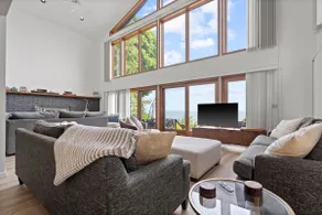 Blue Water Beach House! Amazing Beach, sleeps 20! - Image 2