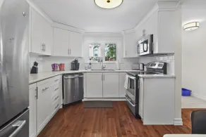 Victoria Hilltop Jelly Bean 3 Bed Large Yard - Image 4