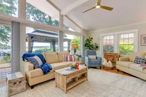 'Commodore Bay’ Waterfront Home on Lake Norman! - Image 5
