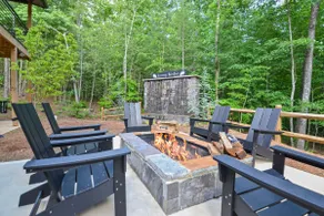 Pool!!! 5BR Mountain Modern Luxury in Ellijay! Water Wall! - Image 4