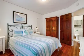Ocean Beach Cottage - Image 5