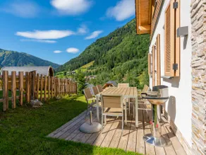 Chalet avec terrasse, sauna et spa extérieur - Image 3