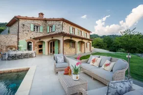 Villa Grema, a Farmhouse with Infinity Pool - Image 4